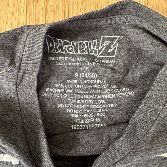 Dragon Ball Z Heroes vs Villains Grey T-Shirt Goku Vegeta Men's Small - Picture 4 of 4